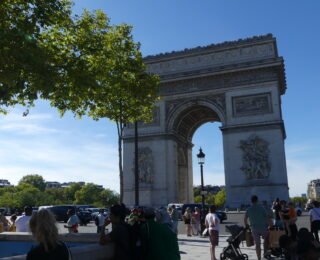 Learning to live like a local in France
